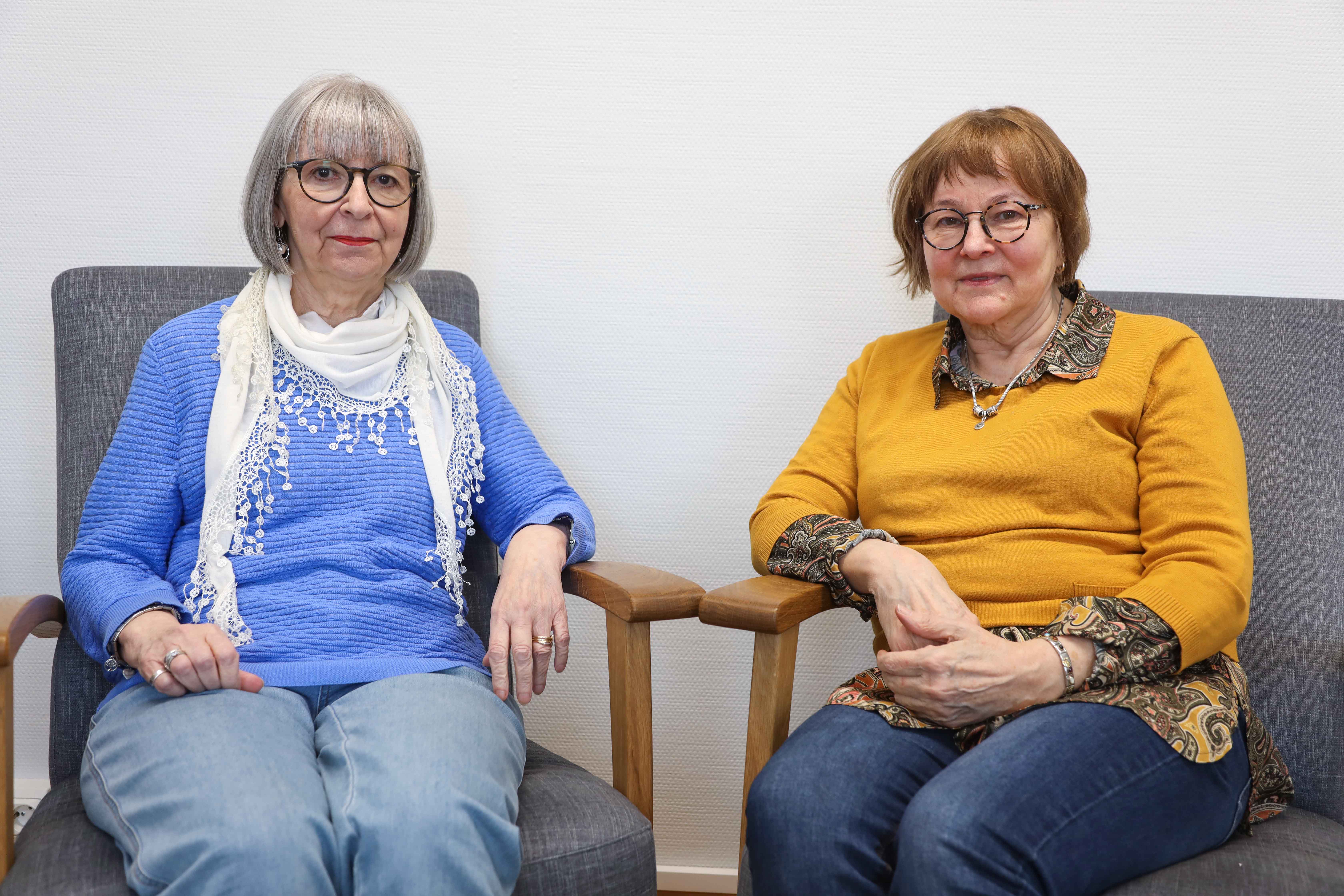 Maija Toivonen ja Eija Peura yhteiskuvassa
